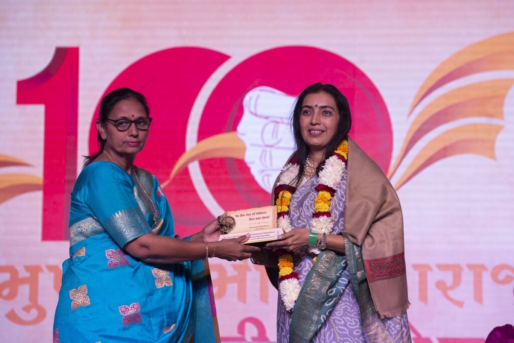 PSM100: Code of Conduct for Men and Women, Ahmedabad, India