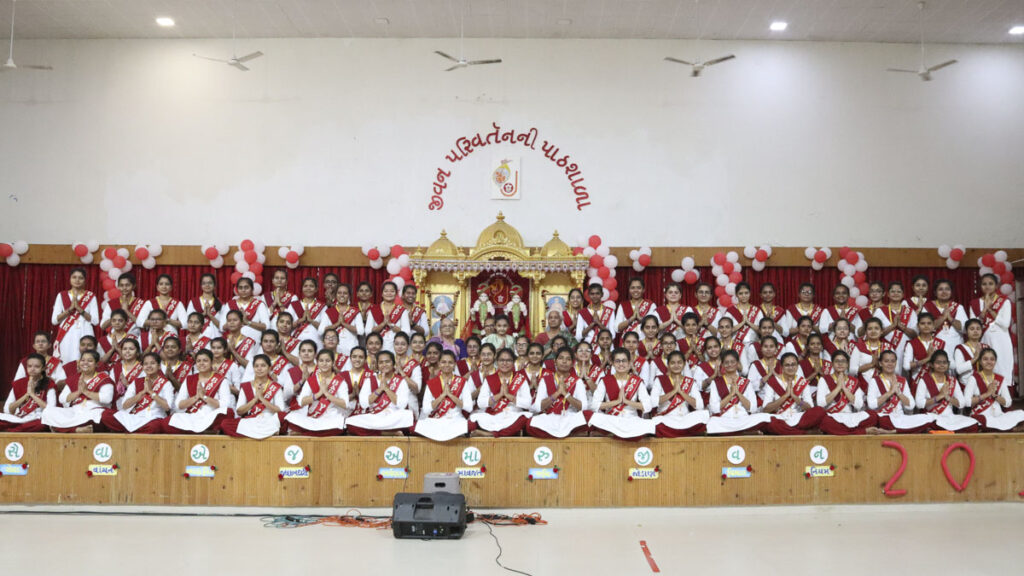 Yuvati Talim Kendra Convocation 2021, Randesan